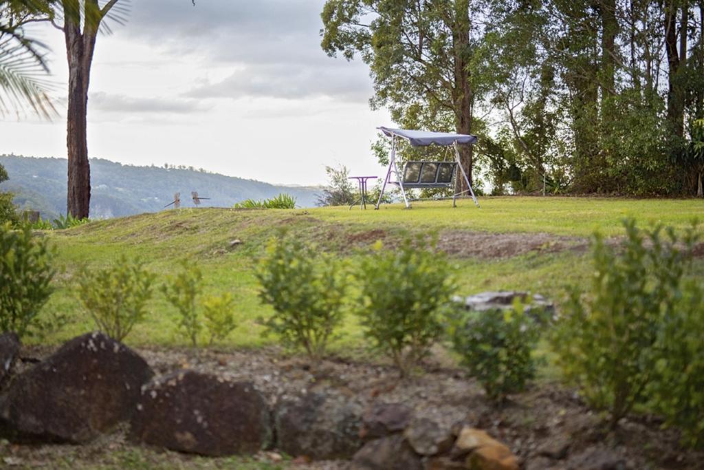 Escarpment Retreat & Day Spa For Couples Mount Tamborine Exterior photo